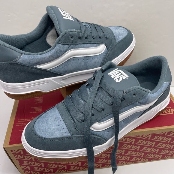 Vans Men’s Hylane
Color Theory Stormy Weath
VN000D8NRV2 Sneakers - Picture 10 of 16